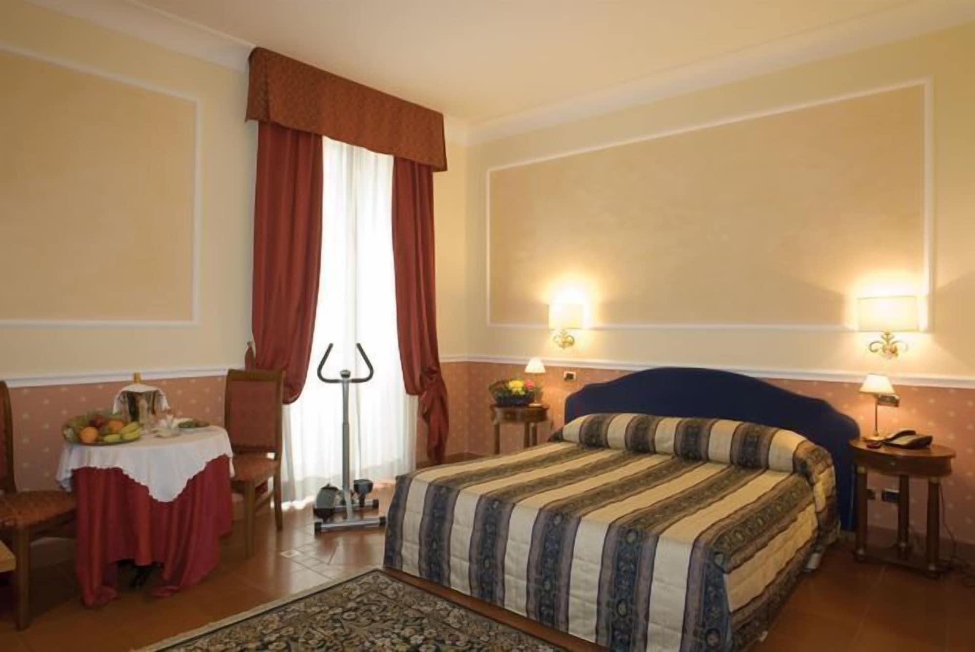 Relais Hotel Antico Palazzo Rospigliosi Рим Экстерьер фото